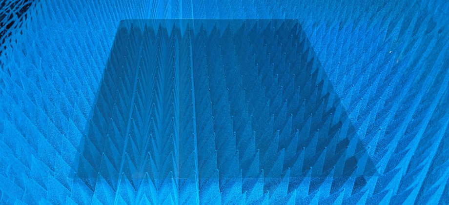 透明柔性電波反射薄膜